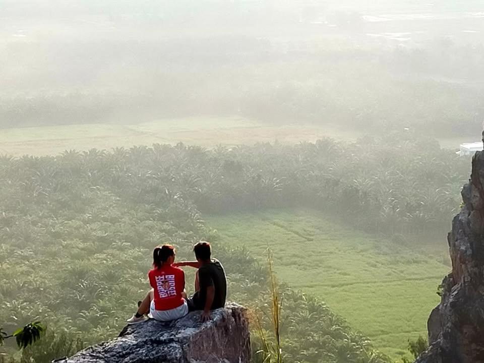 โฮมสเตย์บ้านนายสิงโตเขาคูหา Ban Khu Ha Nai エクステリア 写真